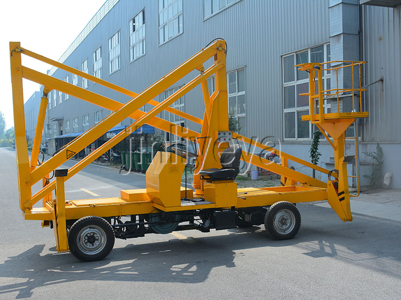 武汉折臂式高空作业车